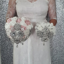 Load image into Gallery viewer, Heart shape brooch bouquet  wedding flowers
