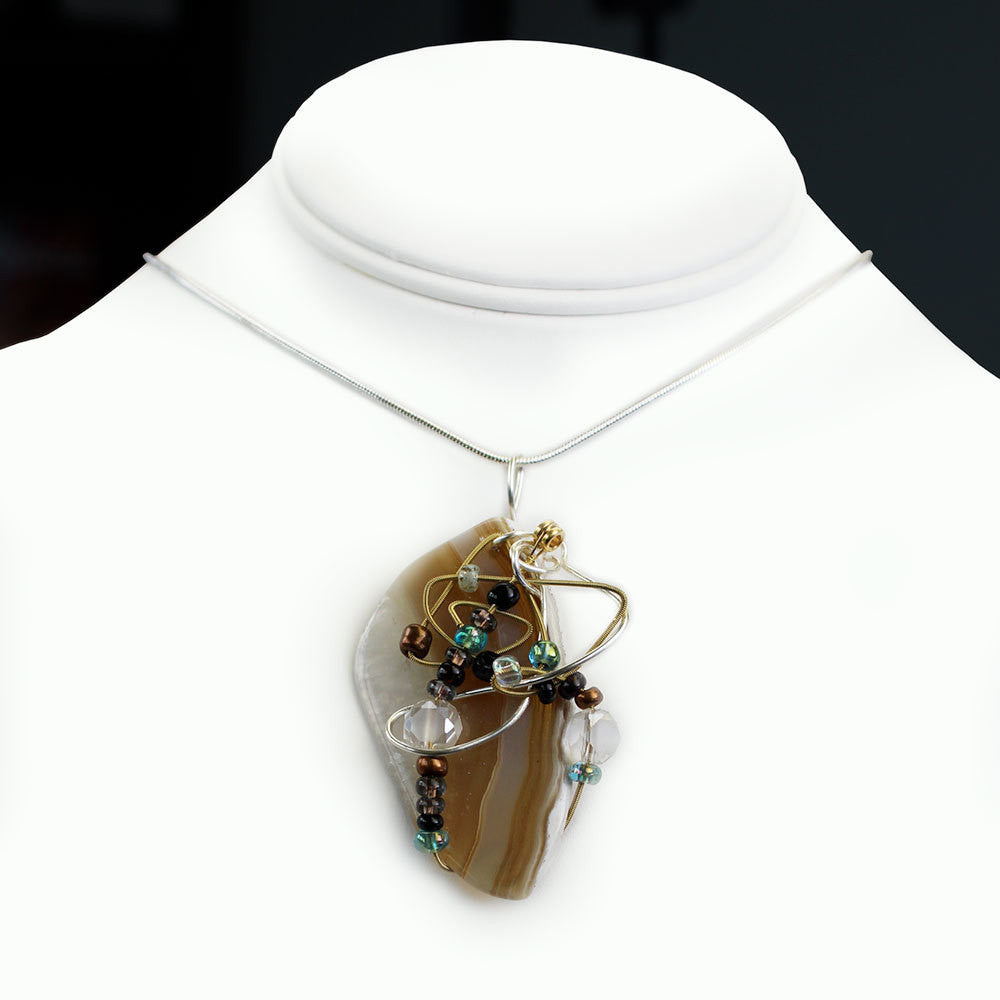 Stone Agate & Guitar String Necklace - Oval/Bronze