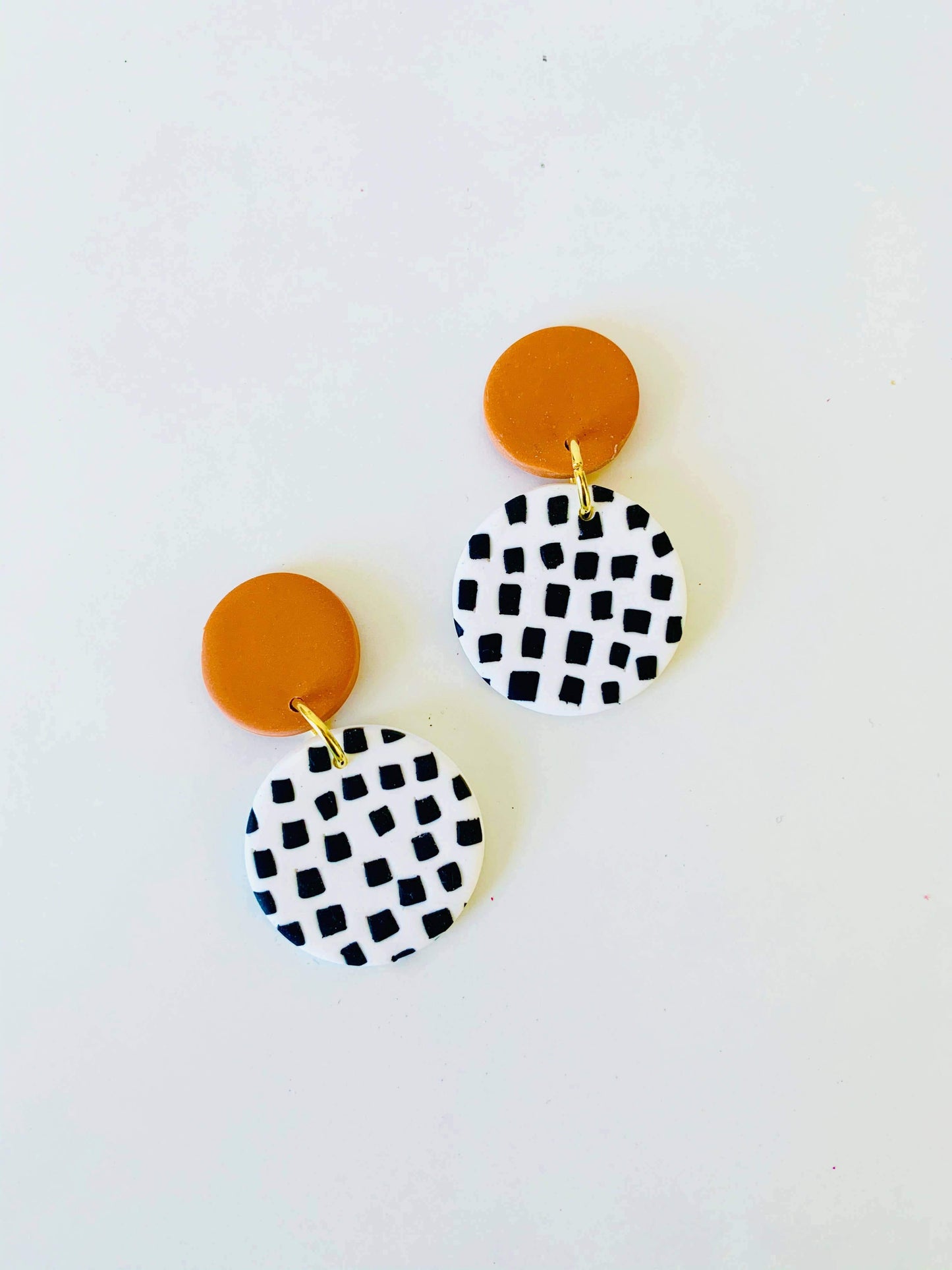 Dotty Cognac Earrings - Taffycat's