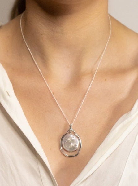 BAROQUE COIN PEARL FREE-FORM NECKLACE