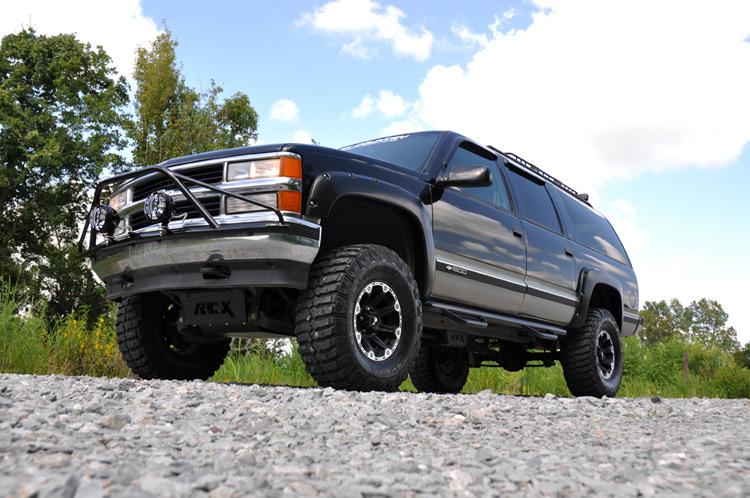 1999 chevy suburban lifted