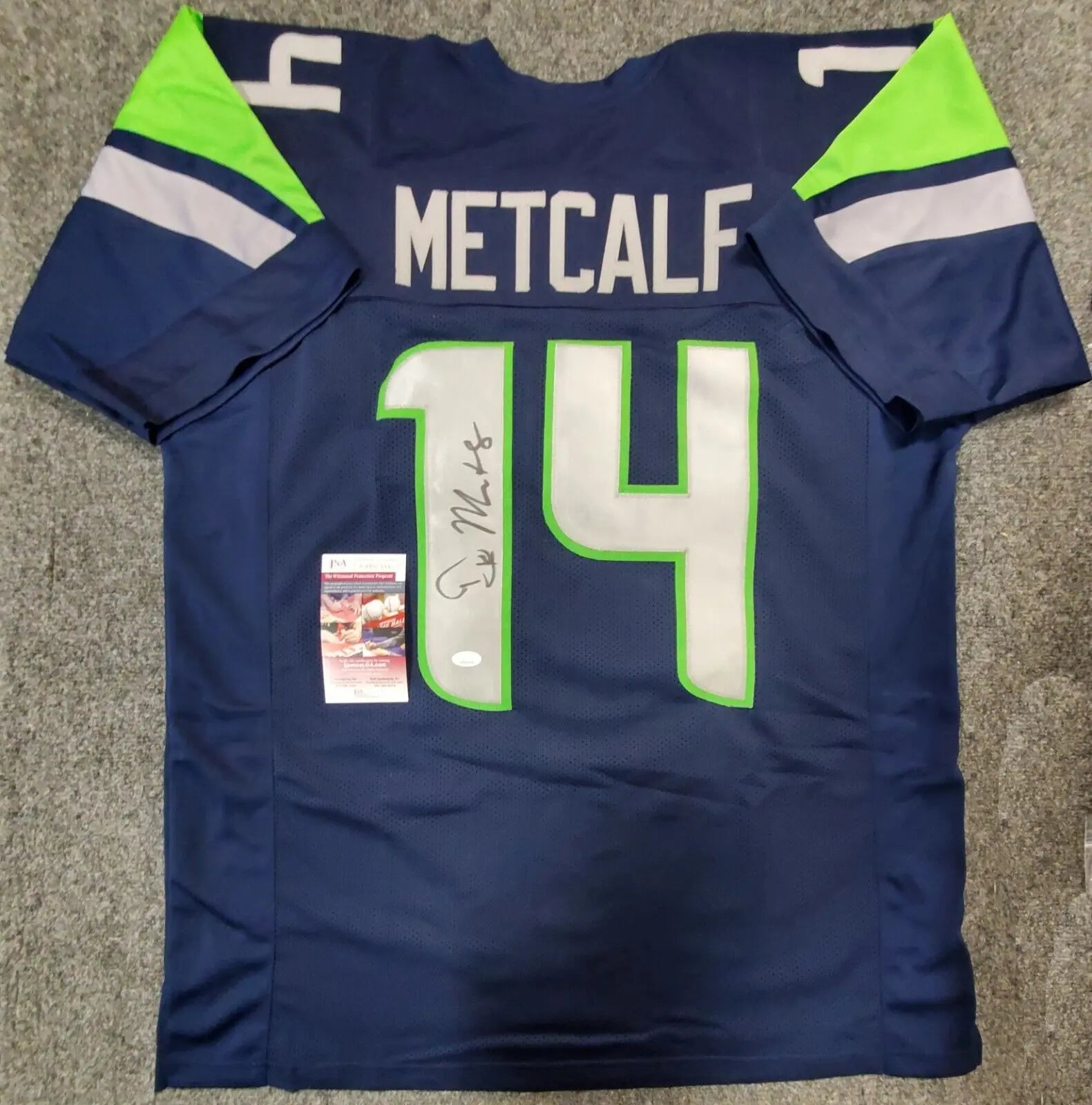 DK Metcalf Autographed/Signed Pro Style Grey XL Jersey BAS 31639