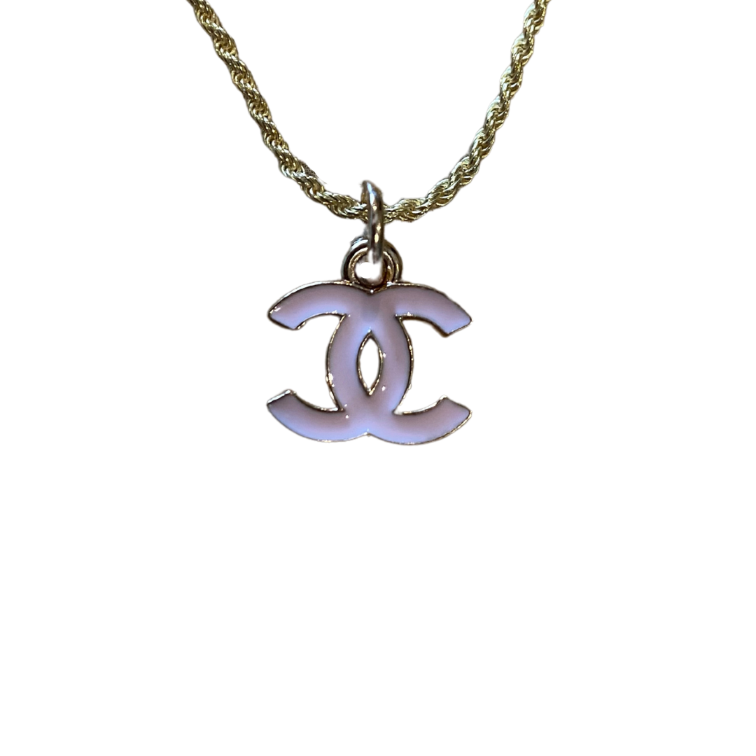 chanel necklace logo silver