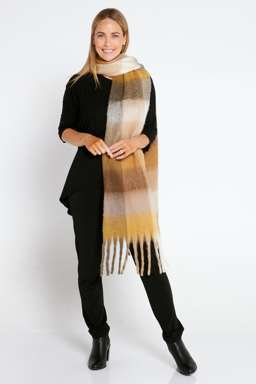 Thredbo Checkered Scarf - Coffee