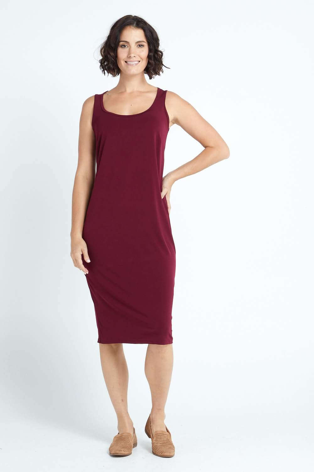 Petra Stretch Slip - Burgundy