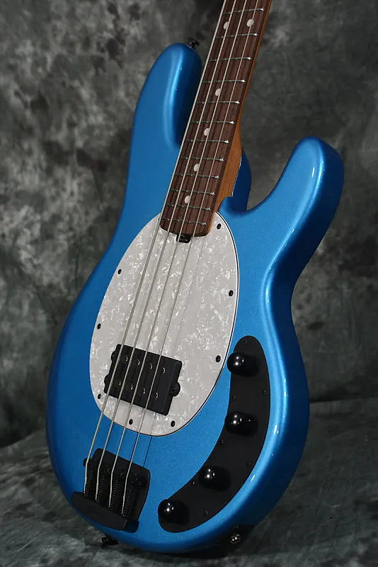 組み合わせ自由自在 カオスパッド付き Musicman Stingray - 通販