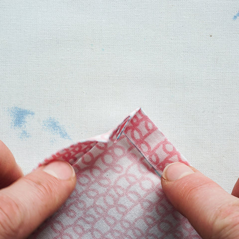sew a mitered corner on a napkin