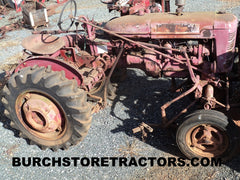 International 140 tractor for salvage parts