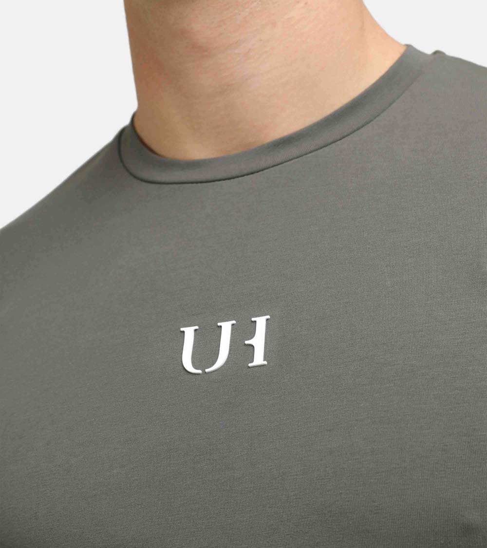 UH09 LOGO T-SHIRT | OLIVE