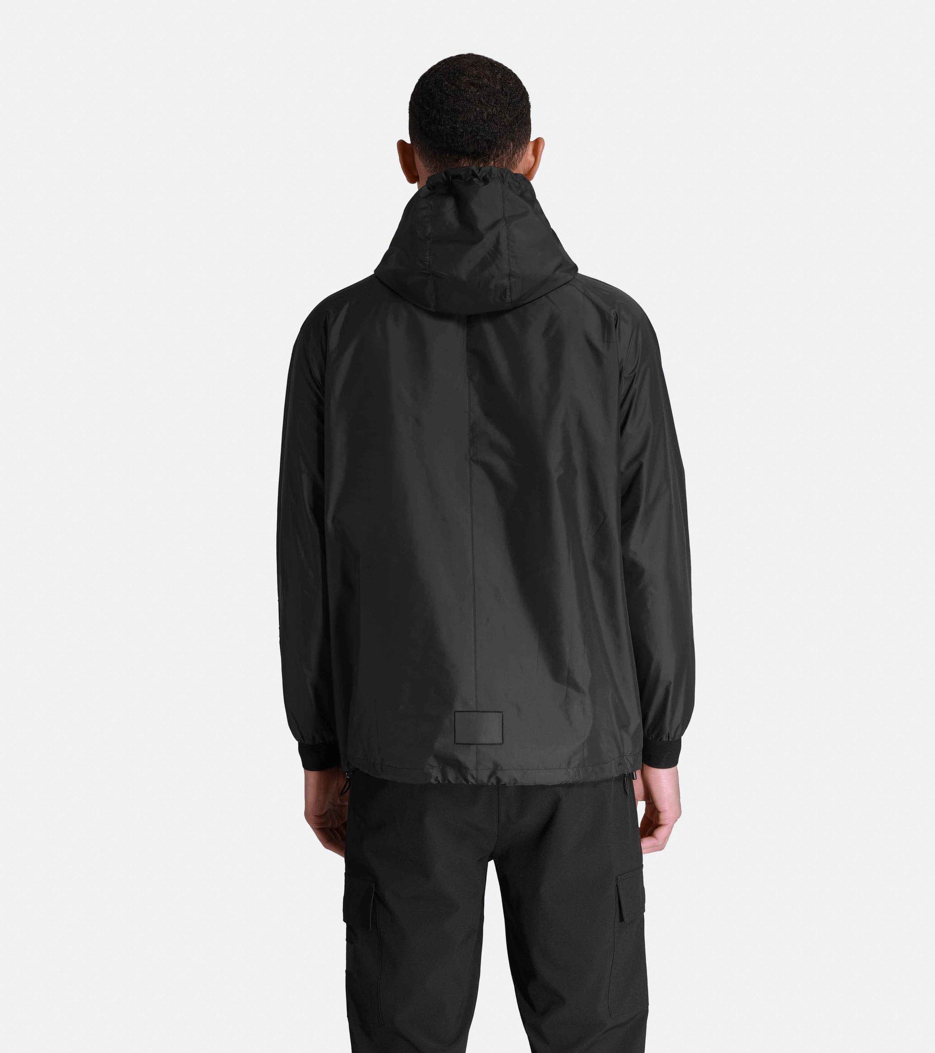 UH01 WINDBREAKER  | BLACK