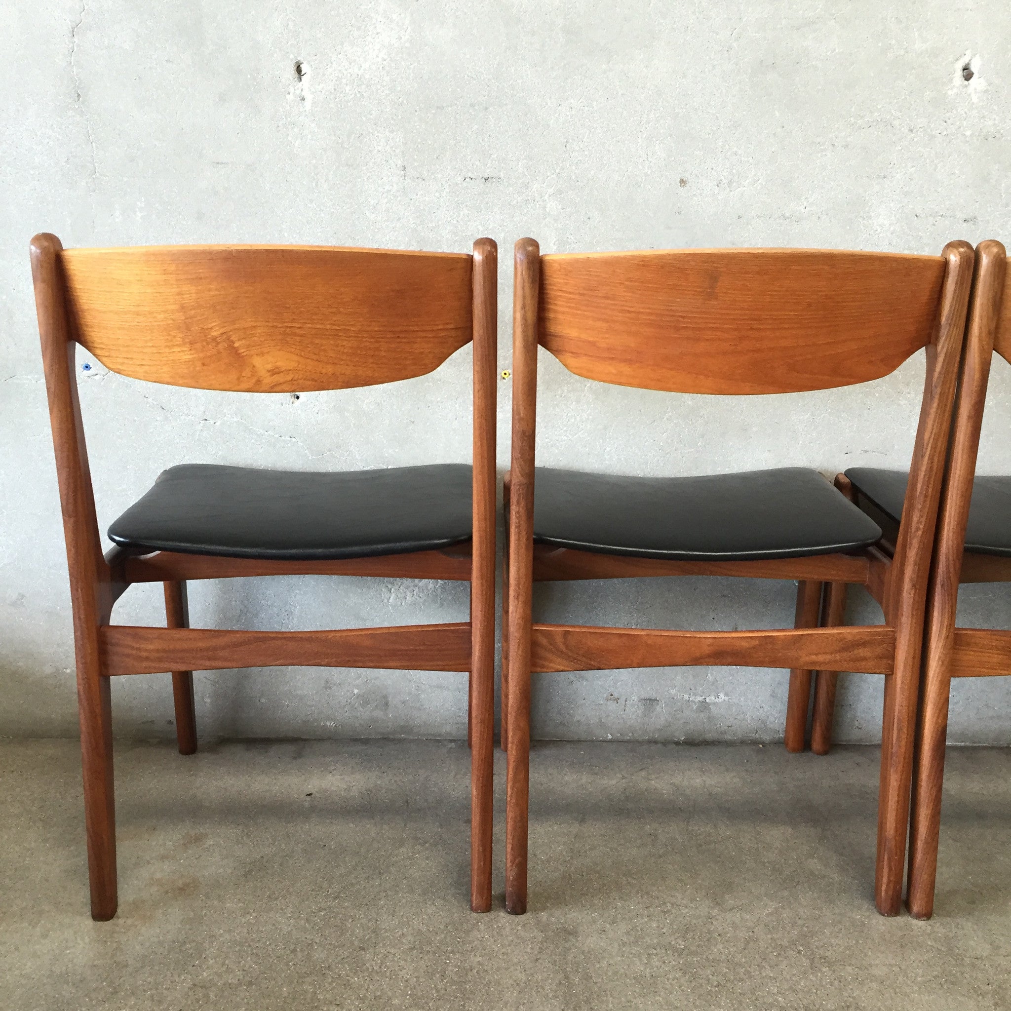 Mid Century Modern Teak Dining Chairs Urbanamericana 5143