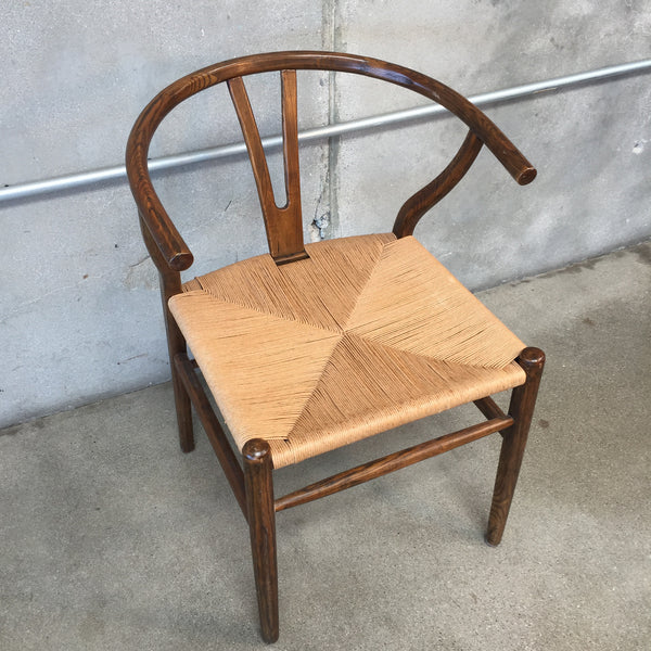 Mid-Century Woven Seat Chair – UrbanAmericana