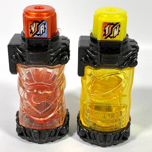 [LOOSE] Kamen Rider Build: DX Medal & Yujo Full Bottle Set | CSTOYS INTERNATIONAL