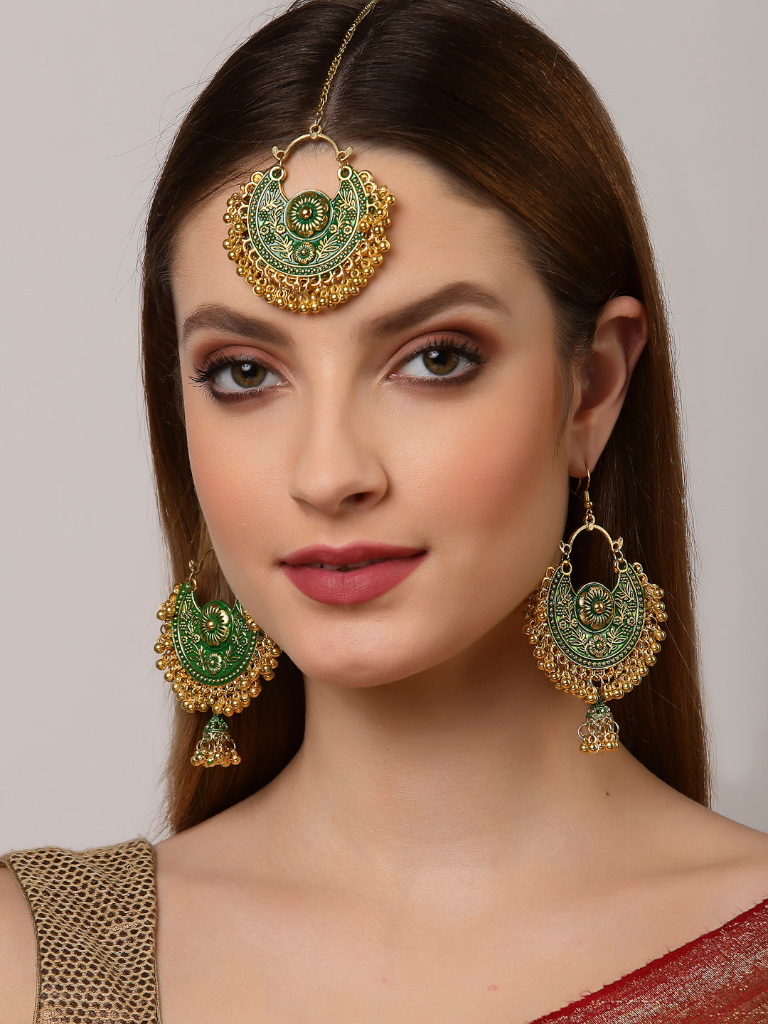 maang tikka and earrings set myntra