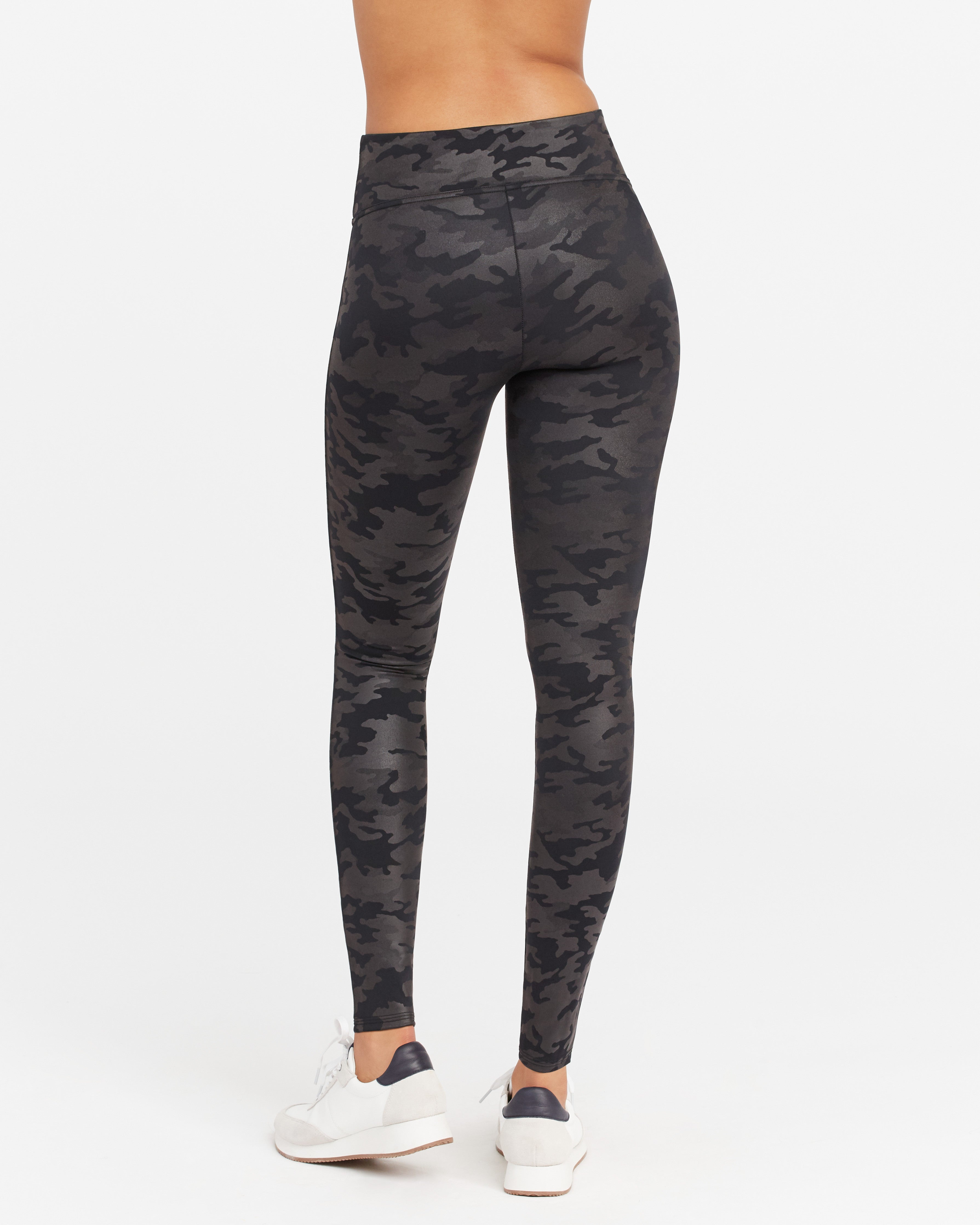 Look At Me Now Seamless Leggings- Green Camo Monkee's Of Raleigh