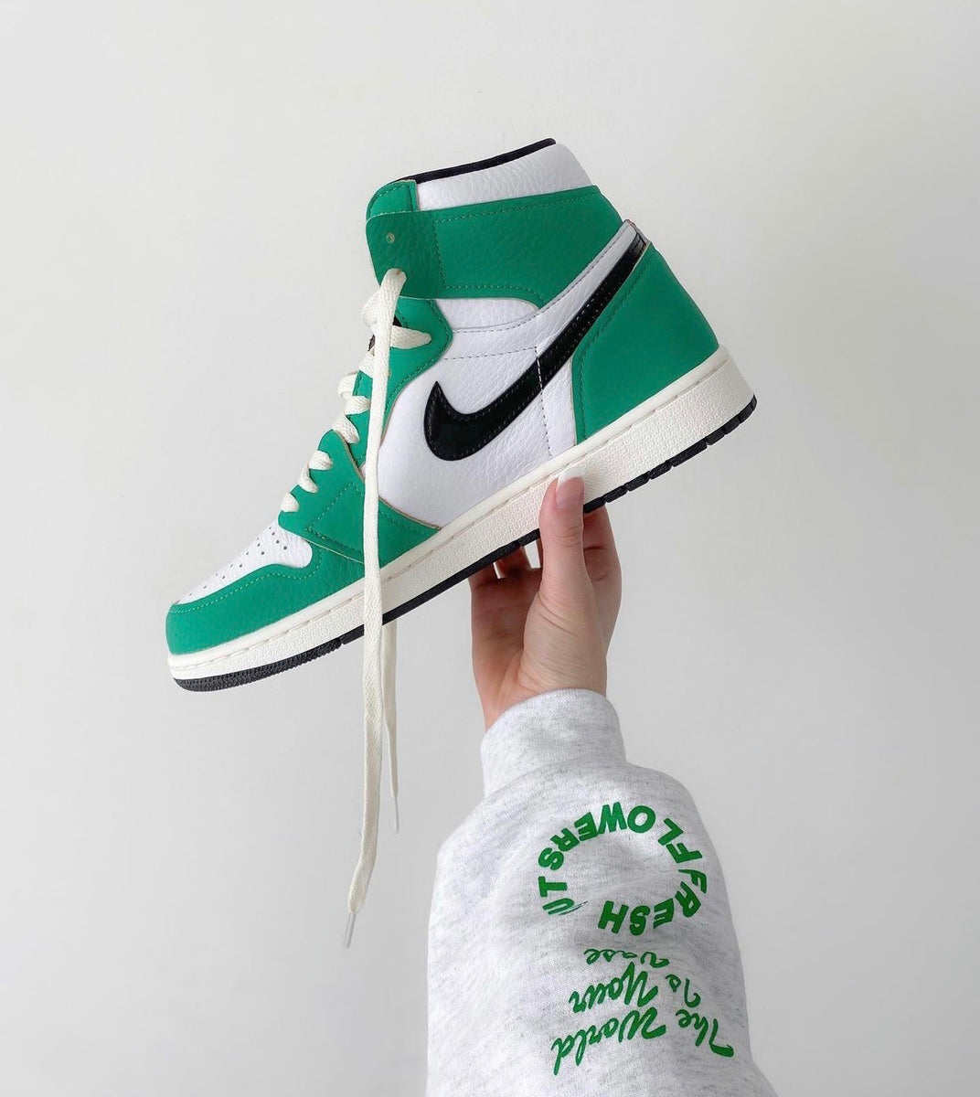 lucky green jordan 1 outfits