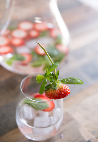 strawberry mint water