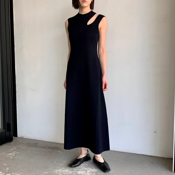 Mame Kurogouchi Hole Knitted Dress | labiela.com