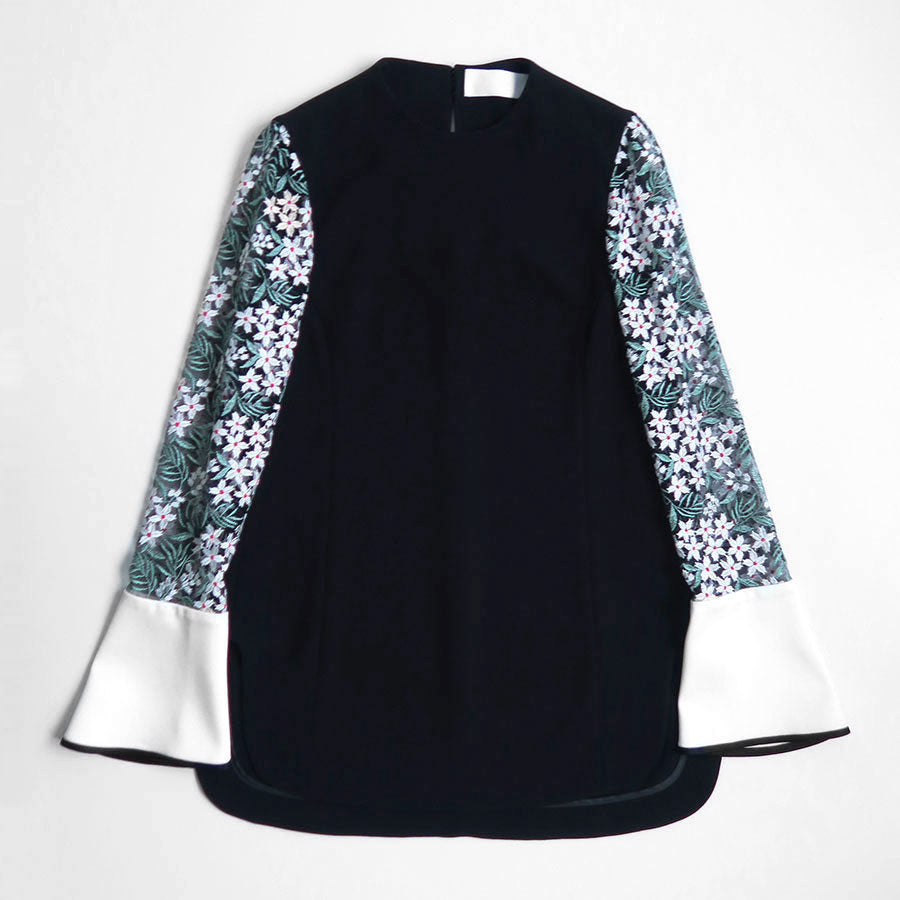 Mame（マメ） Floral Lace Sleeve Shirt | labiela.com