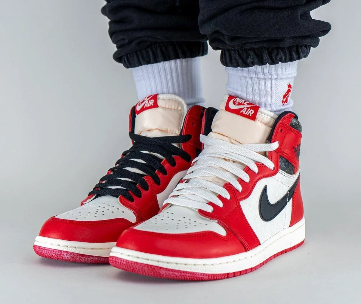 chicago jordan 1 white laces