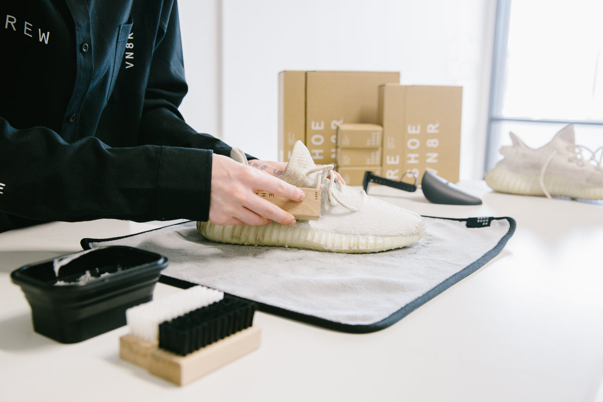 how to clean zebra yeezys at home