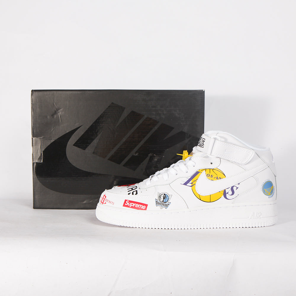 AF1 Supreme/NBA Sneaker – in Paris Boutique