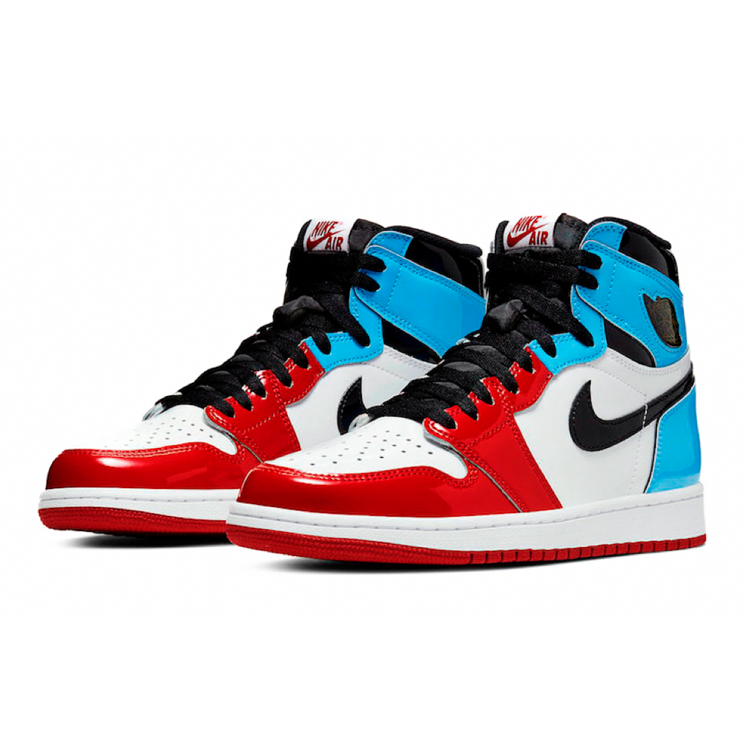 Air Jordan 1 Retro High Fearless UNC Chicago