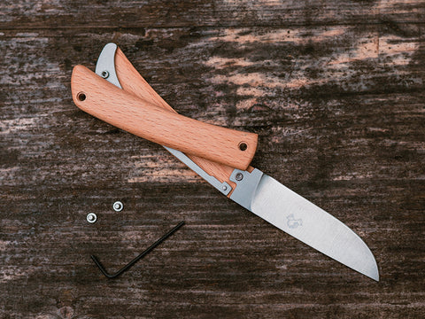 Quels sont les avantages d'un couteau à friction ? – Acolyte Couteaux