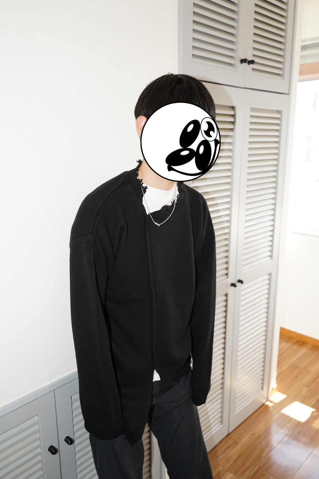 DAMAGED KNIT SWEATER / BLACK