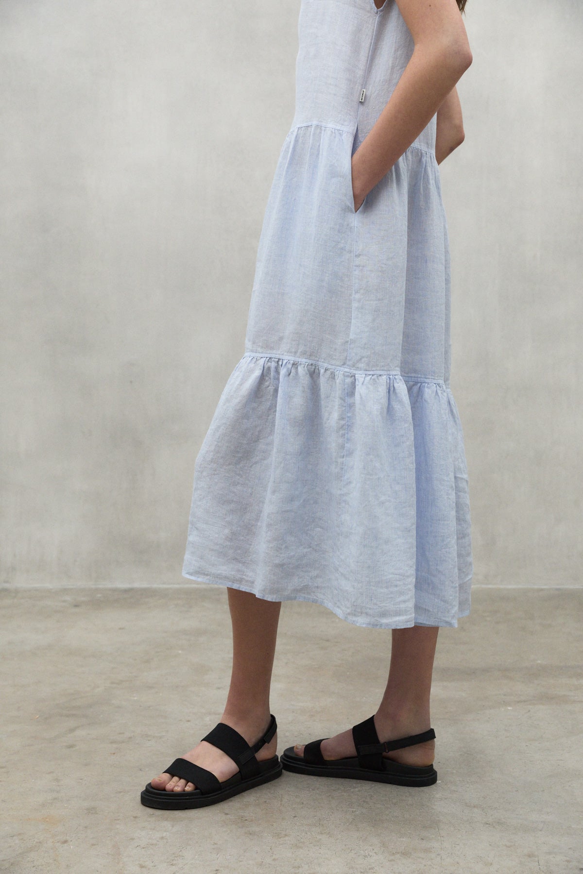 BLUE ARCILLA LINEN DRESS