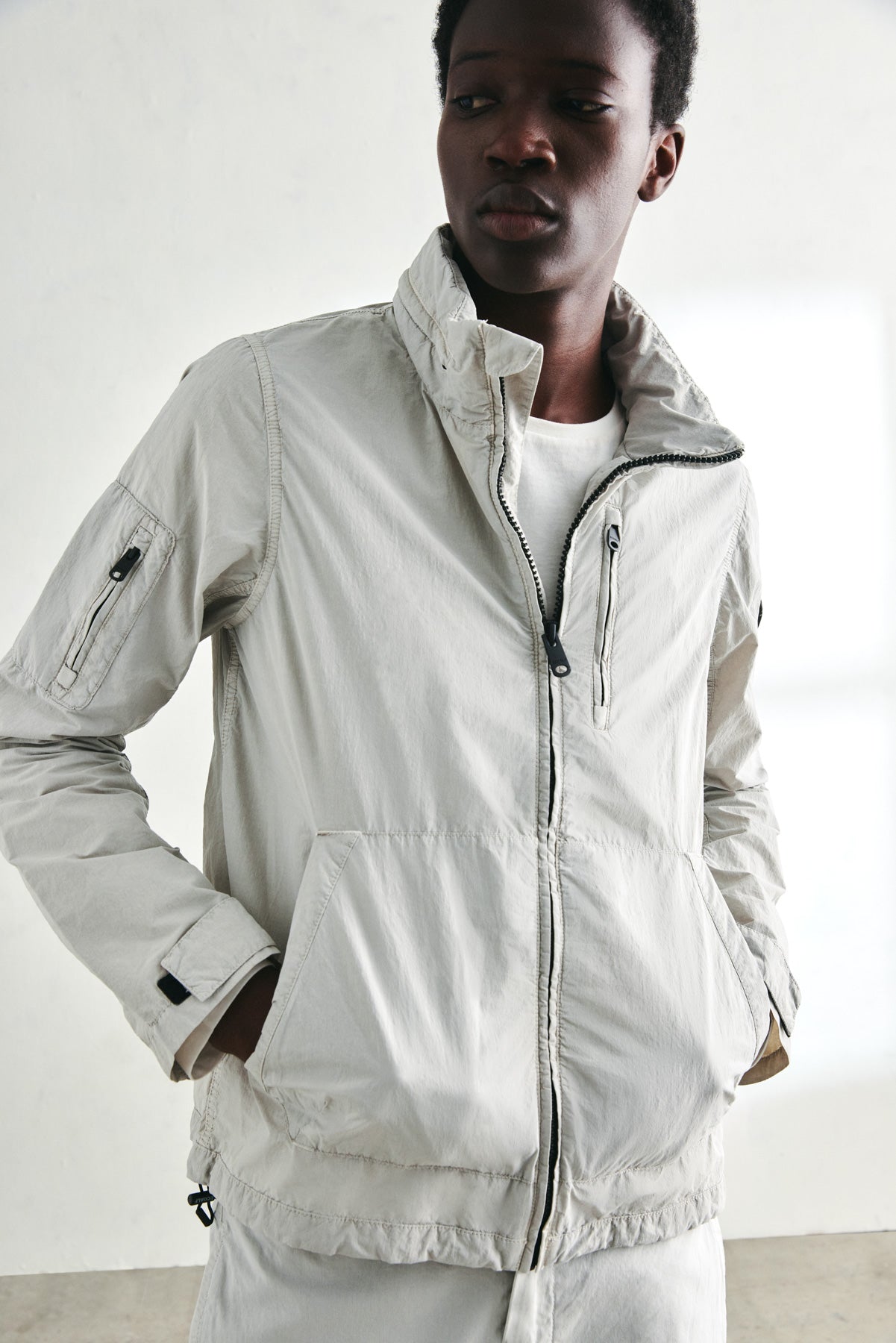 WHITE RIGI JACKET