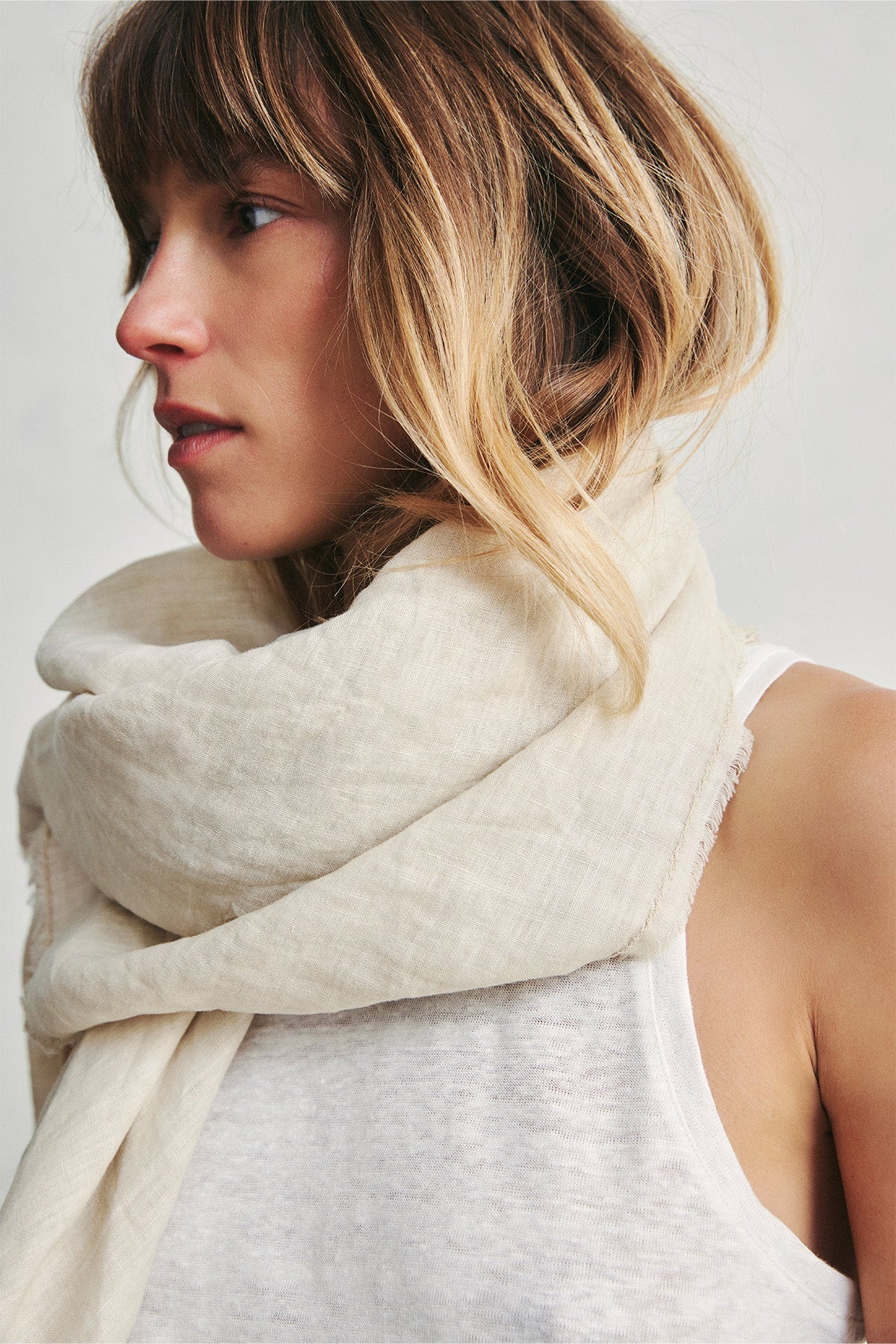 WHITE MARGO LINEN FOULARD