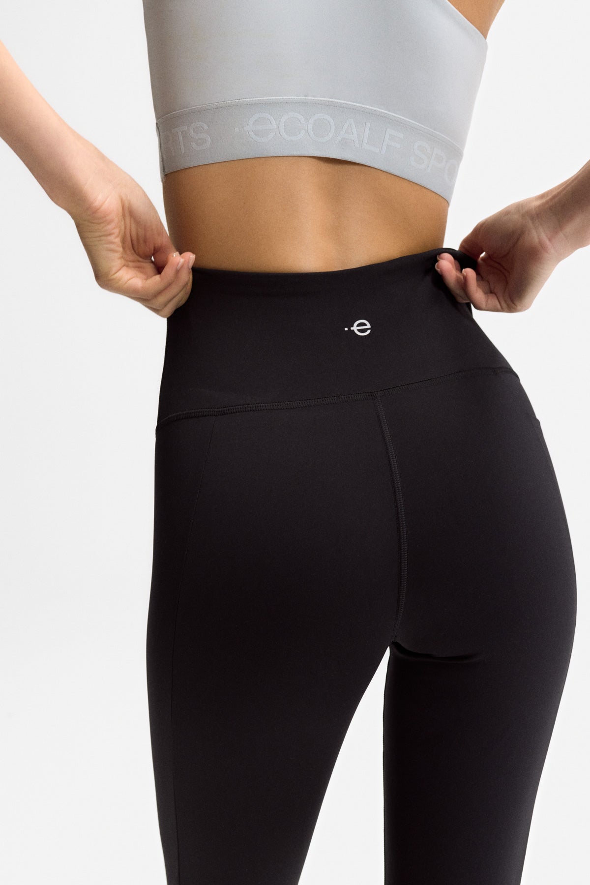 LISBON PERFORMANCE LEGGINGS BLACK