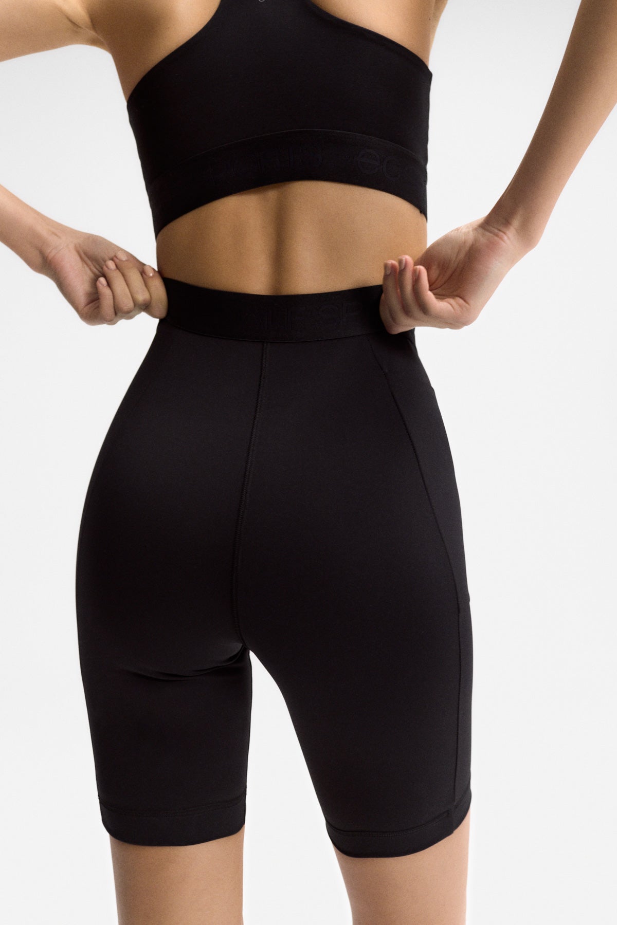 LEGGINGS CORTOS ROME NEGROS