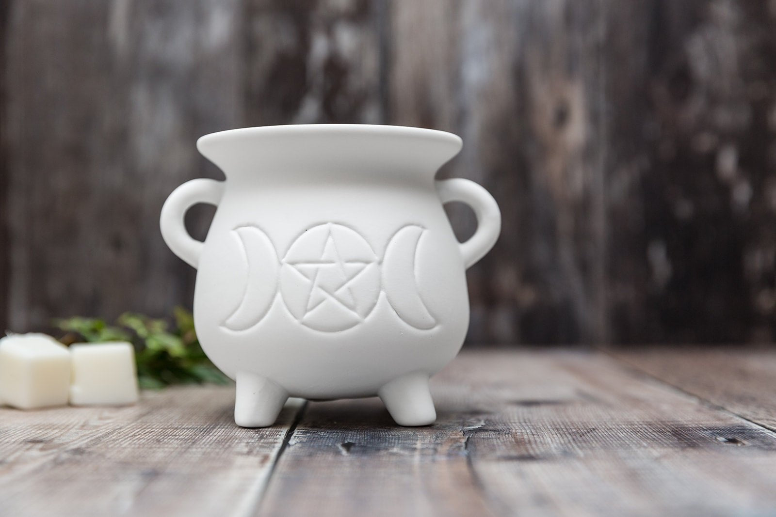 White Triple Moon Cauldron Tea Light Wax Burner