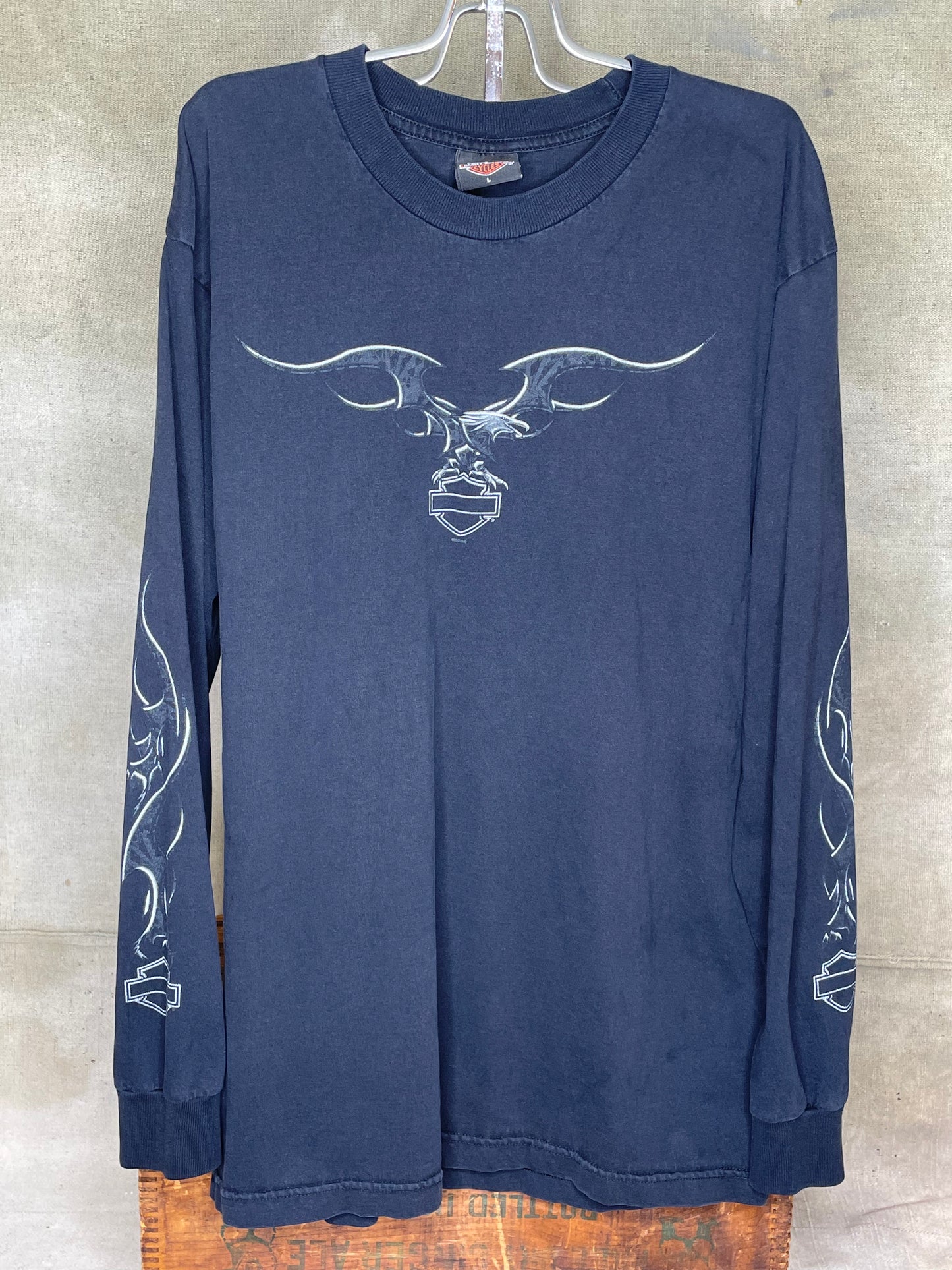 Vintage Y2K Harley Davidson Kuwait Tribal Eagle Long Sleeve Shirt M