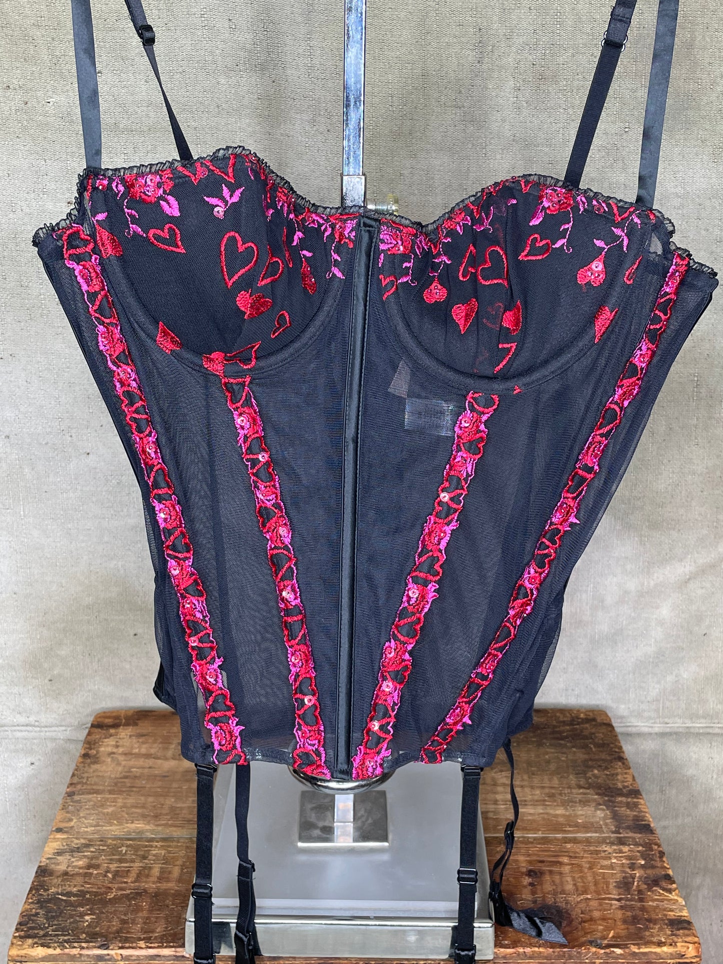 Vintage Y2K Corset Embroidered Hearts Fredricks’s of Hollywood