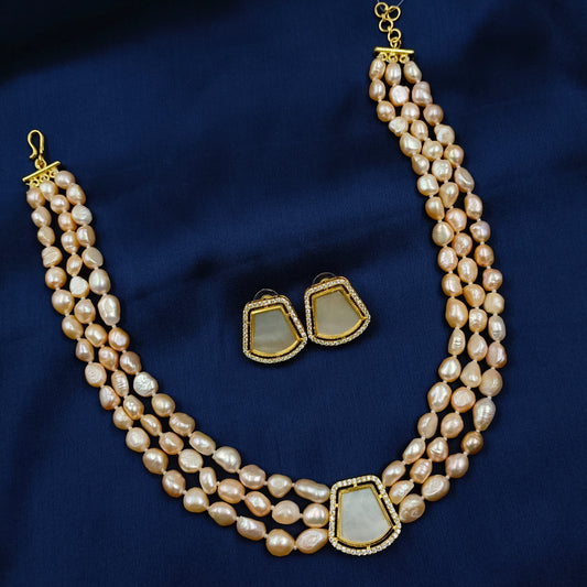 Glossy Trendy Designer Real Pearls Necklace set