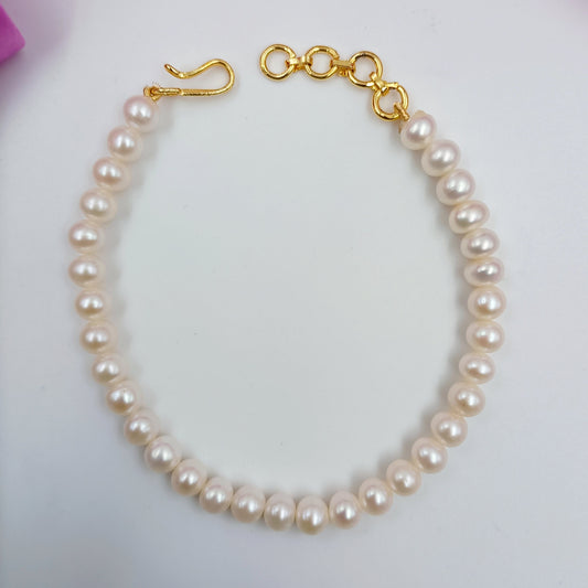 Attractive White Pearl Bracelet Shree Radhe Pearls