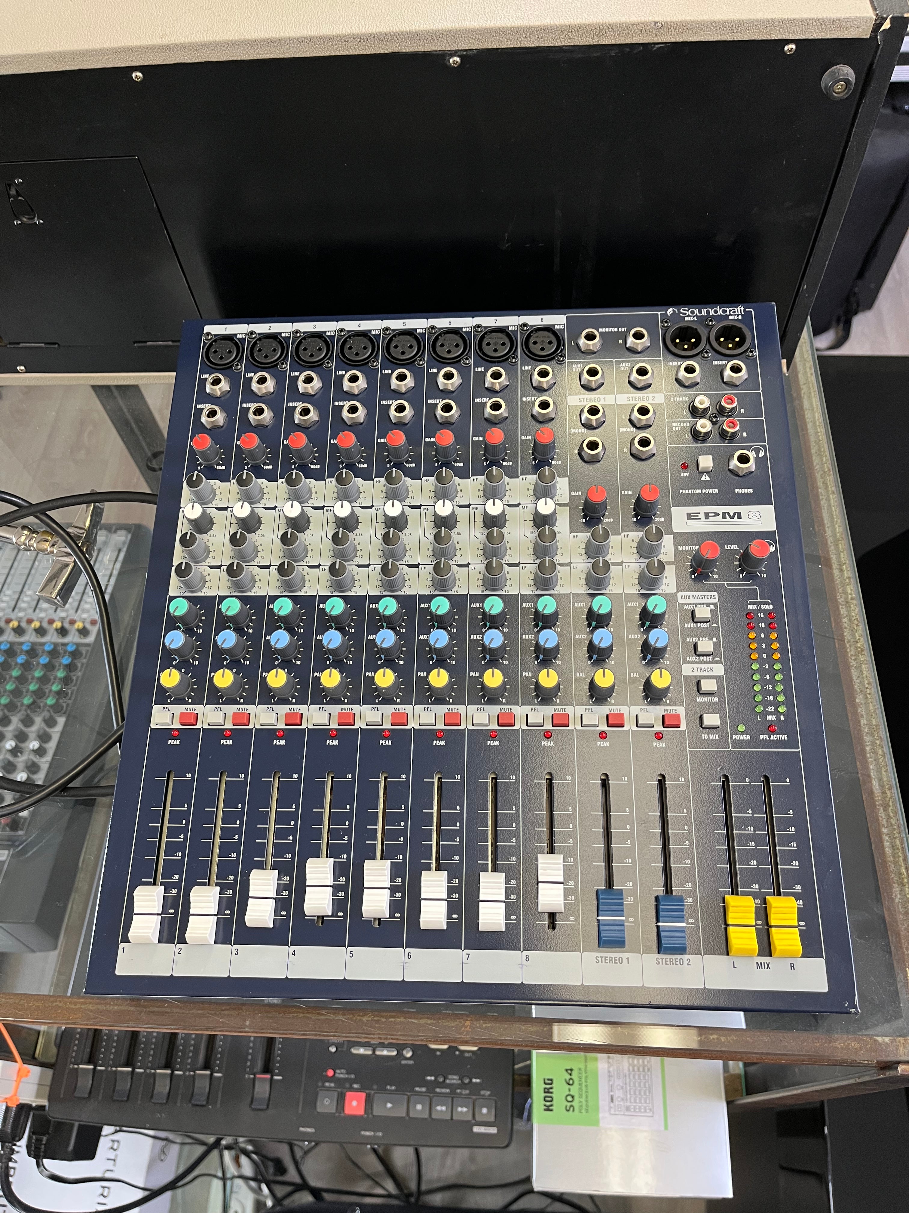 Soundcraft EPM8 - 8+2 Channel Mixer – Marrs Audio