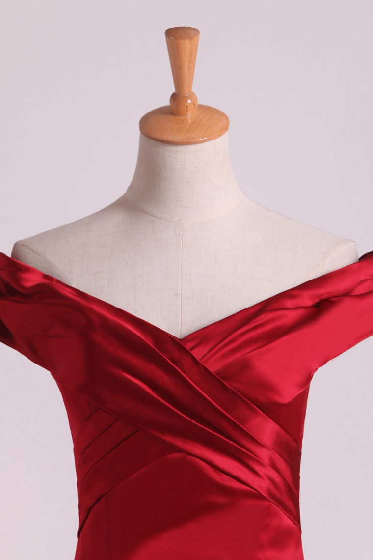 2022 Prom Dresses Off The Shoulder Satin Mermaid Burgundy/Maroon Sweep Train