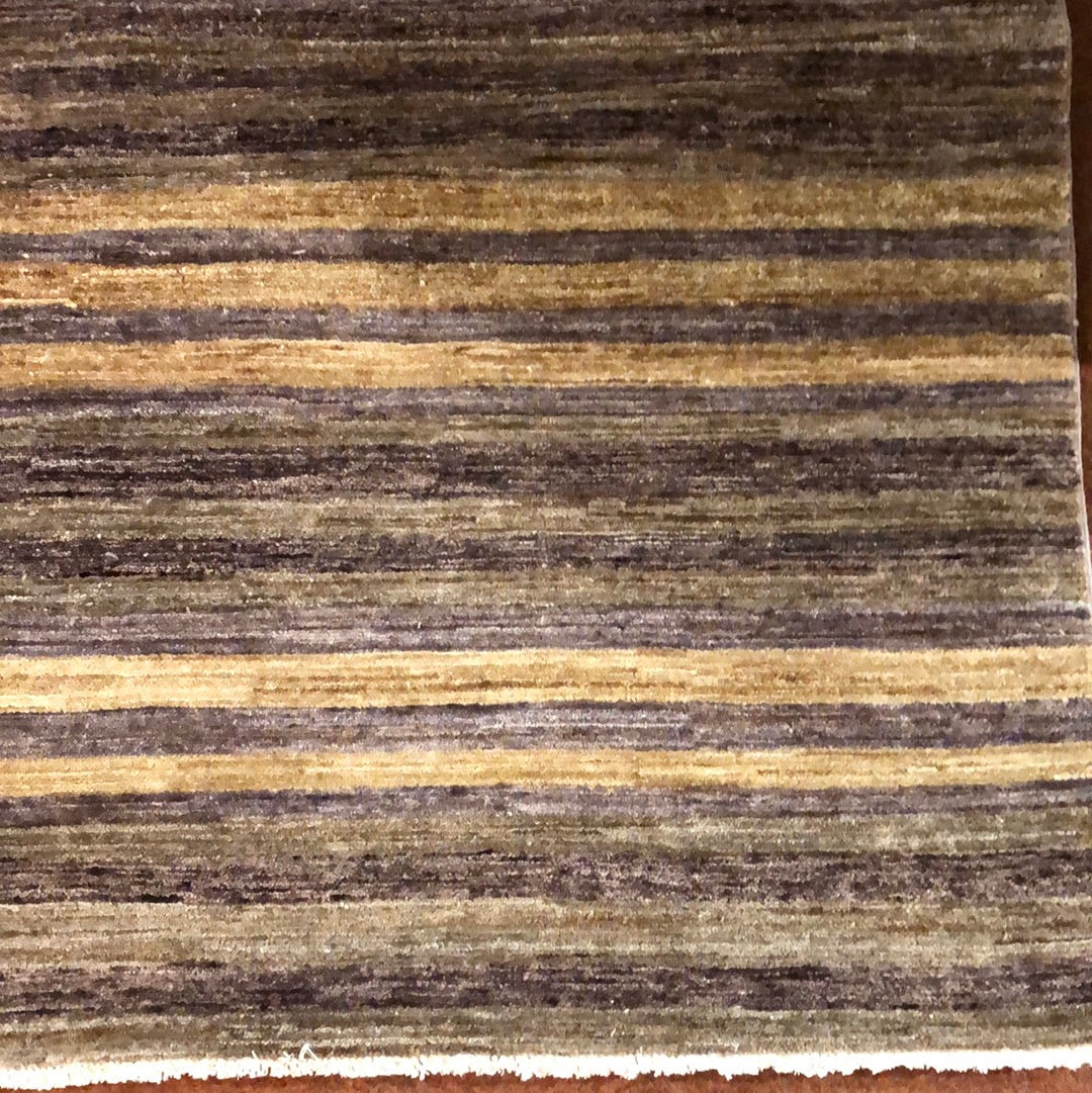 Matis Hand Knotted Turkish Wool Rug (6' x 9')
