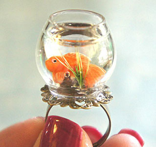 Amazing Jewelry Ring 38 - Fishbowl Ring