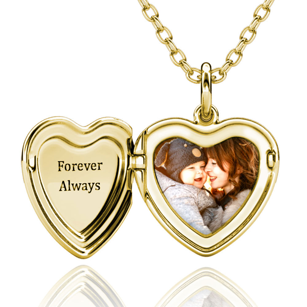 necklaces with photo inside