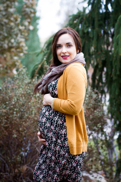 [Bump Style Approved: Pregnancy Q&A With Autumn Klair] - [Wearing Printed Maternity Dress]