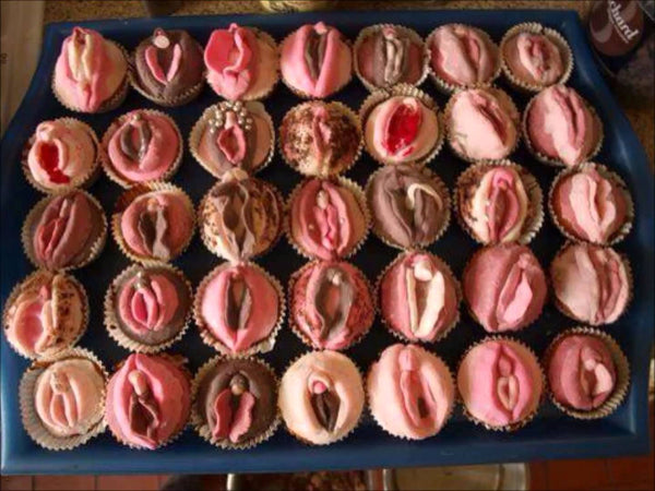 [Baby Shower[ Epic Fails: Disaster Cakes That Will Make You Cringe] - [V*gina cupcake]