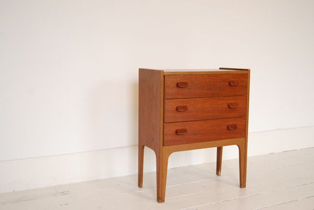 Chase & Sorensen Three drawer dresser