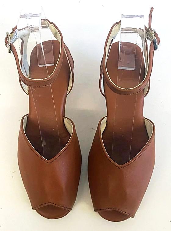 tan wedges size 4