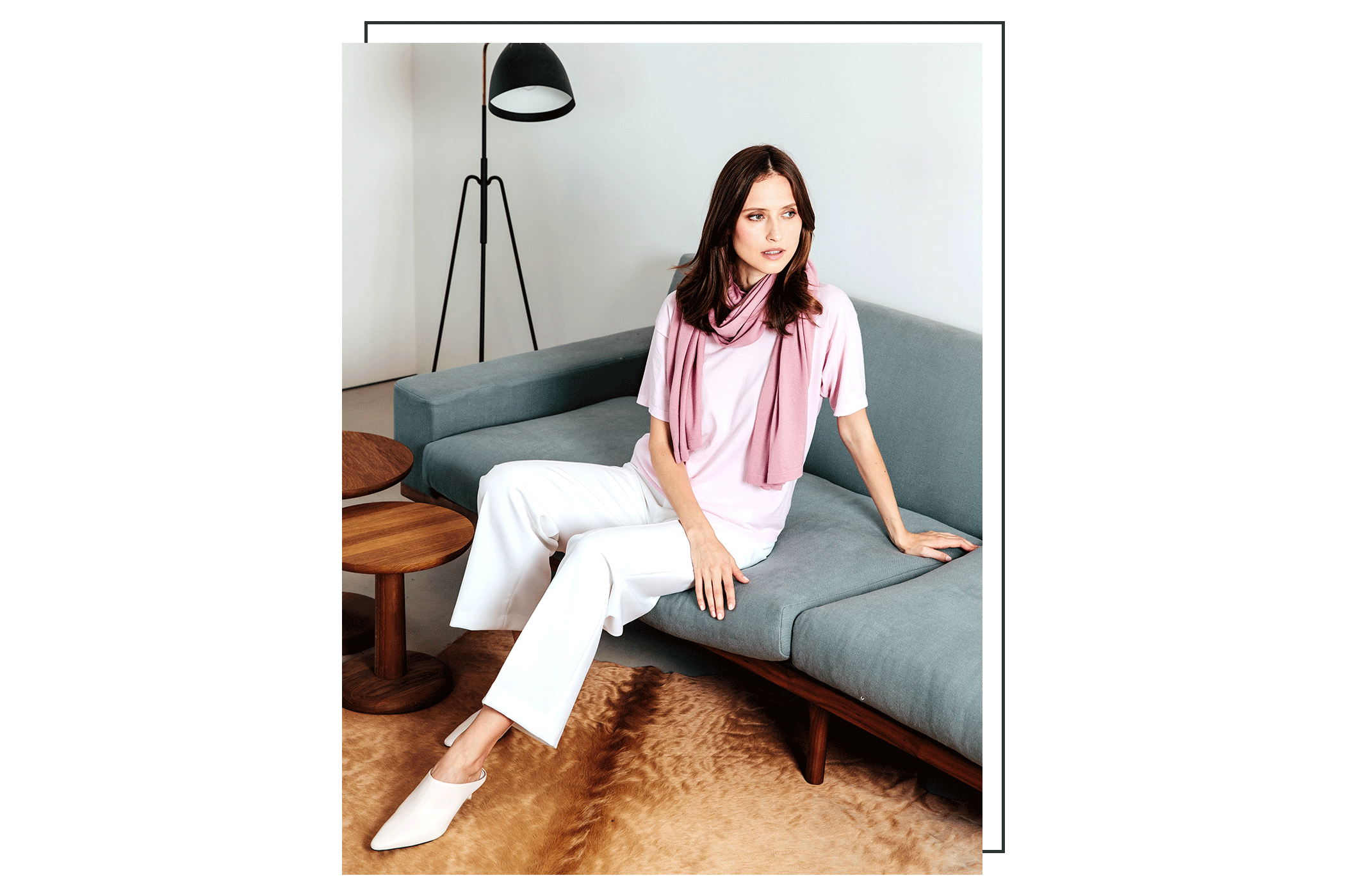 how to wear pale pink luxo knit T