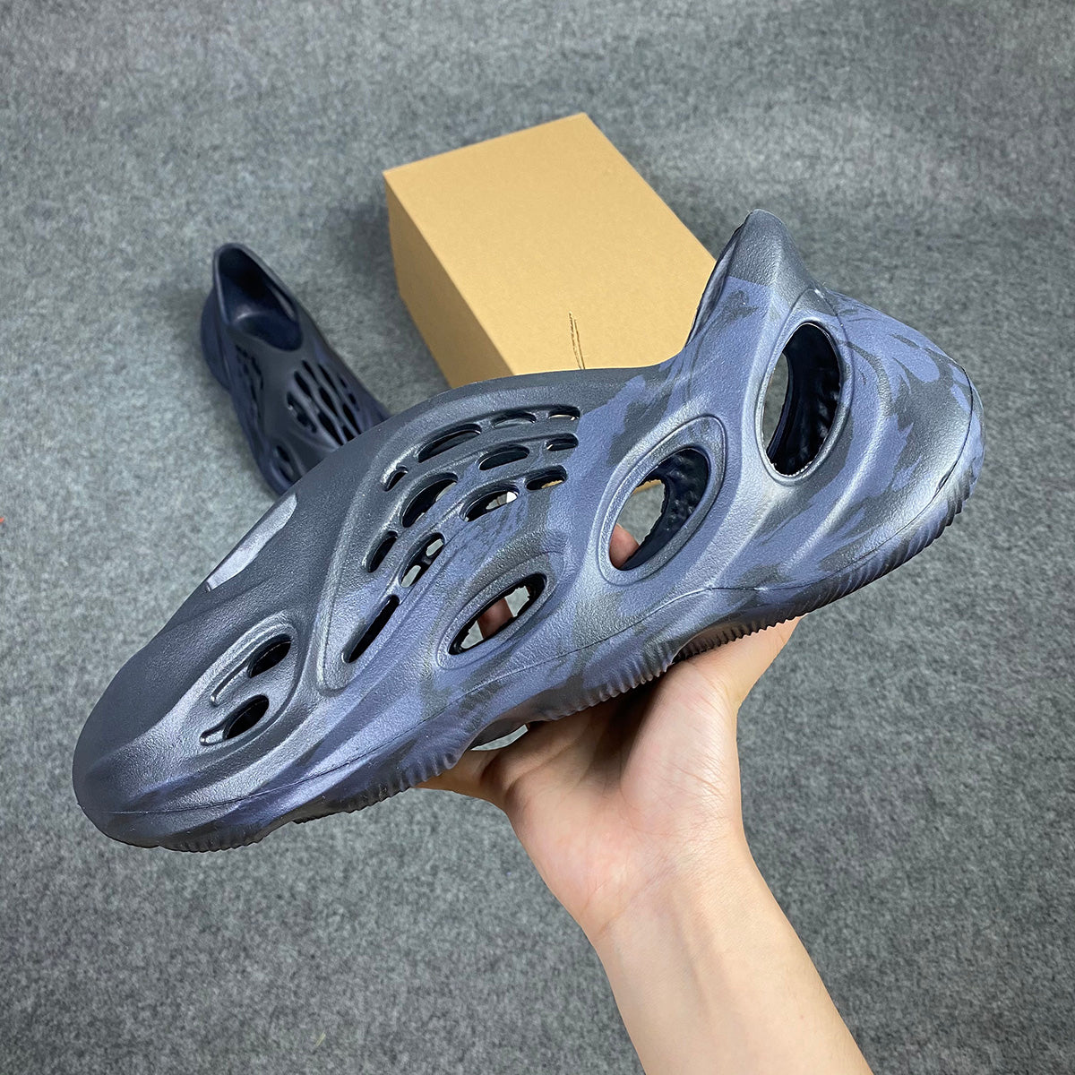 mineral blue foam runners